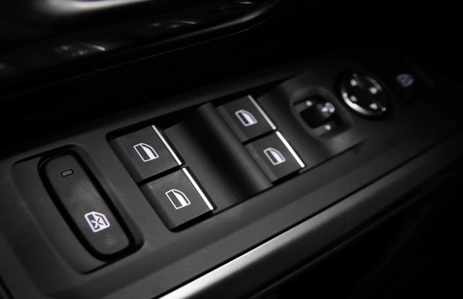 PEUGEOT_PEUGEOT_5008_2653286_22.jpg PEUGEOT_PEUGEOT_5008_2653286_22.jpg