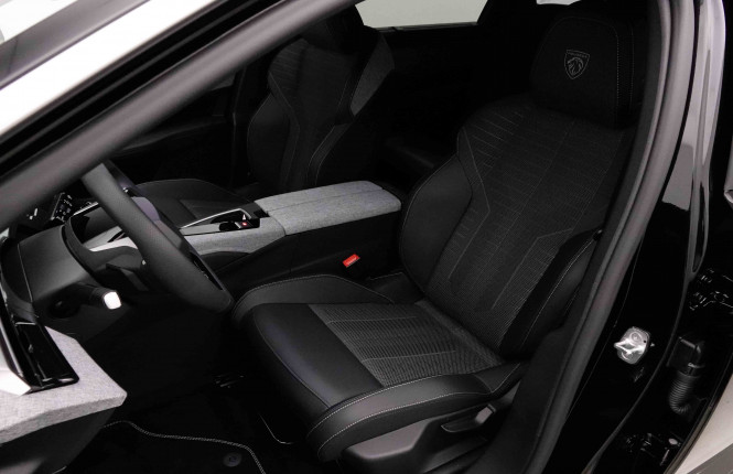 PEUGEOT_PEUGEOT_5008_2653290_7.jpg