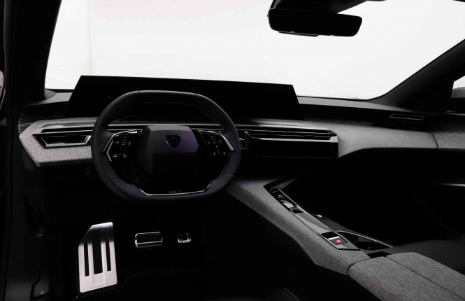 PEUGEOT_PEUGEOT_5008_2653290_8.jpg