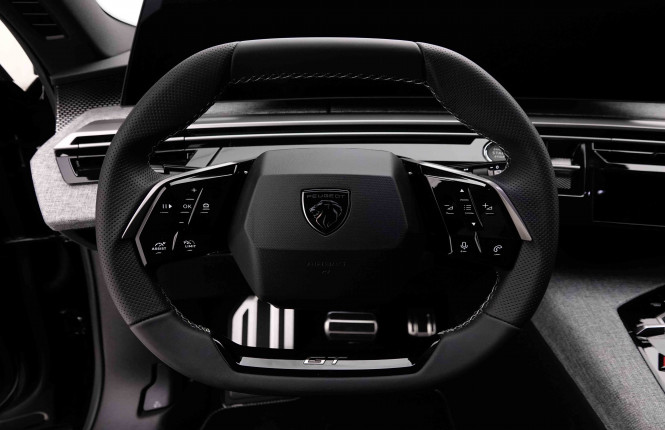 PEUGEOT_PEUGEOT_5008_2653290_9.jpg