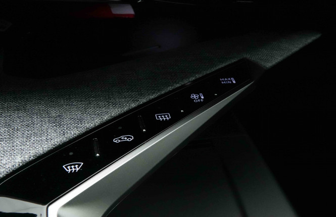 PEUGEOT_PEUGEOT_5008_2653563_15.jpg