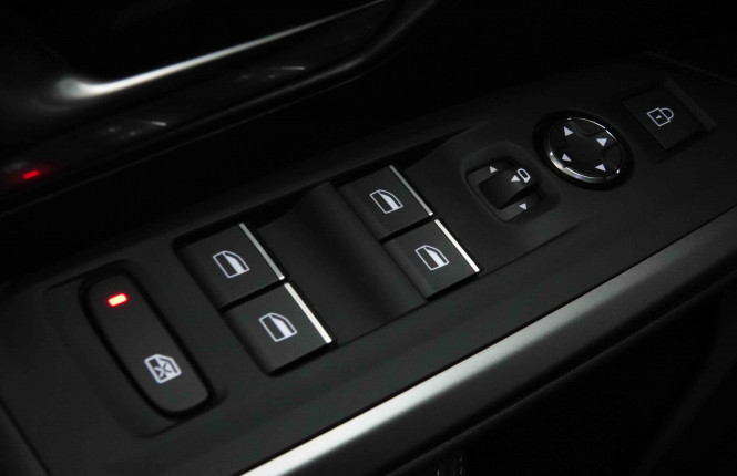 PEUGEOT_PEUGEOT_5008_2653563_21.jpg