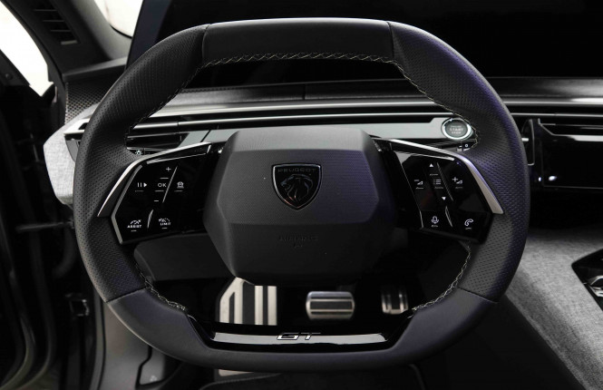 PEUGEOT_PEUGEOT_5008_2654159_9.jpg