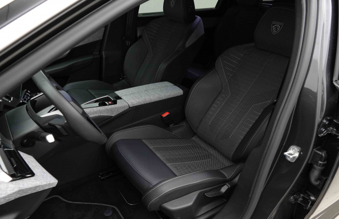 PEUGEOT_PEUGEOT_5008_2654163_7.jpg