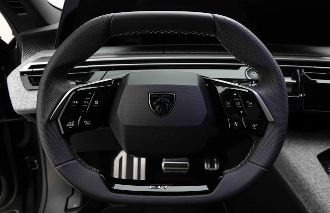 PEUGEOT_PEUGEOT_5008_2654163_9.jpg