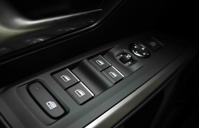 PEUGEOT_PEUGEOT_5008_2654419_20.jpg PEUGEOT_PEUGEOT_5008_2654419_20.jpg