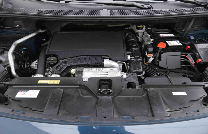 PEUGEOT_PEUGEOT_5008_2654944_21.jpg PEUGEOT_PEUGEOT_5008_2654944_21.jpg