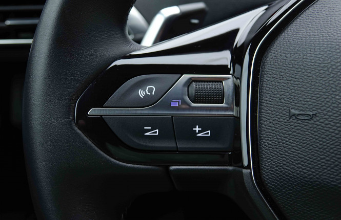 PEUGEOT_PEUGEOT_5008_2655052_19.jpg PEUGEOT_PEUGEOT_5008_2655052_19.jpg