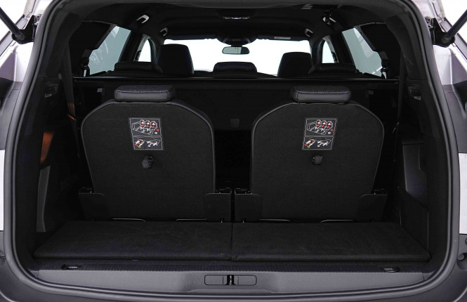 PEUGEOT_PEUGEOT_5008_2655052_5.jpg PEUGEOT_PEUGEOT_5008_2655052_5.jpg