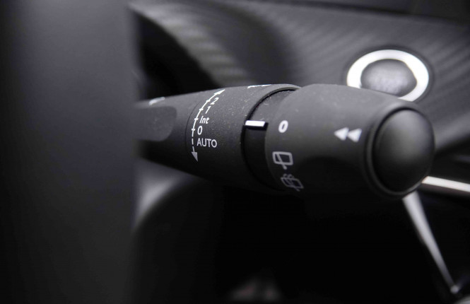 PEUGEOT_PEUGEOT_E_2008_2548606_16.jpg