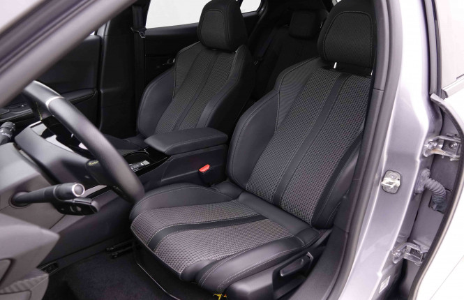 PEUGEOT_PEUGEOT_E_2008_2549029_6.jpg