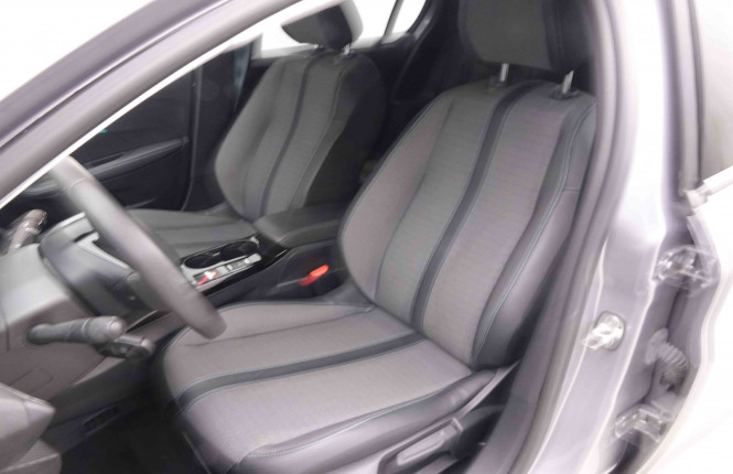 PEUGEOT_PEUGEOT_E_208_2550760_6.jpg