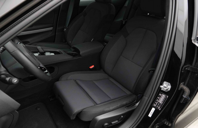 POLESTAR_POLESTAR_2_2653701_7.jpg