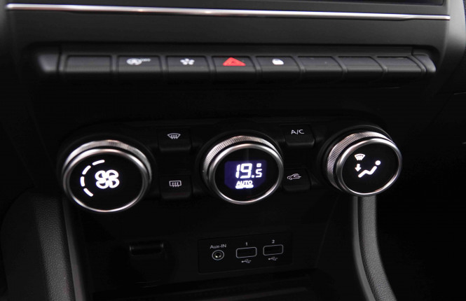 RENAULT_RENAULT_CAPTUR_2548350_14.jpg