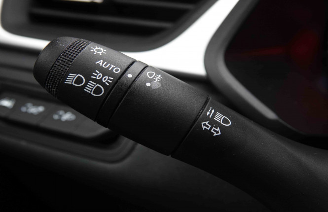 RENAULT_RENAULT_CAPTUR_2550723_15.jpg