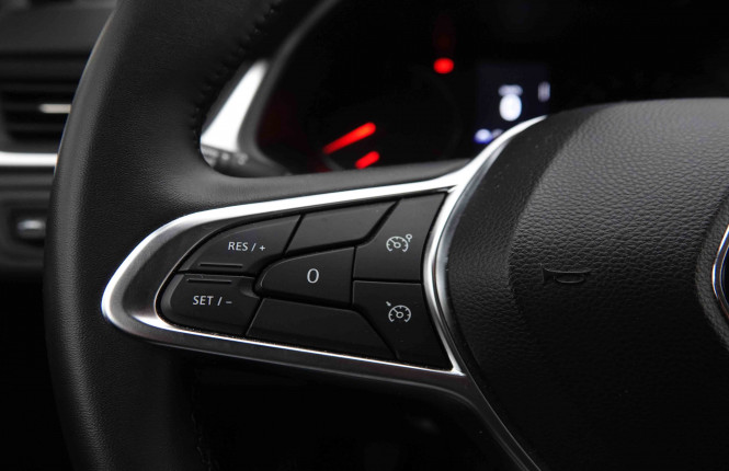 RENAULT_RENAULT_CAPTUR_2550723_17.jpg