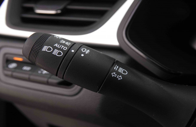 RENAULT_RENAULT_CAPTUR_2550846_15.jpg RENAULT_RENAULT_CAPTUR_2550846_15.jpg