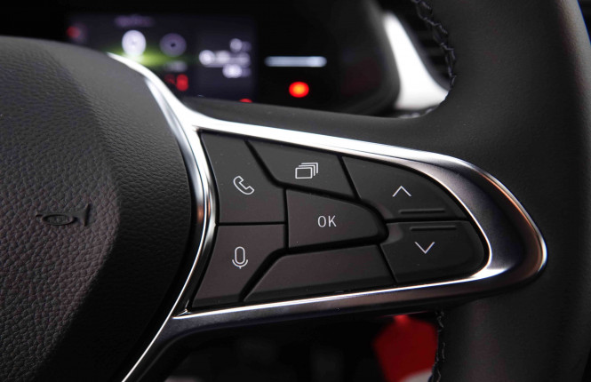 RENAULT_RENAULT_CAPTUR_2550846_18.jpg RENAULT_RENAULT_CAPTUR_2550846_18.jpg