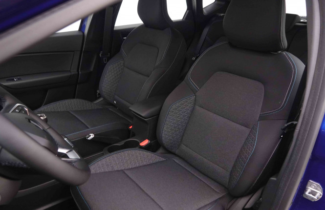 RENAULT_RENAULT_CAPTUR_2550846_6.jpg RENAULT_RENAULT_CAPTUR_2550846_6.jpg