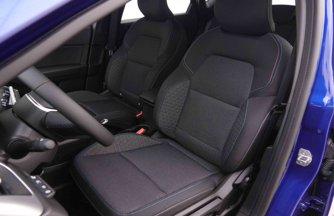 RENAULT_RENAULT_CAPTUR_2550847_6.jpg RENAULT_RENAULT_CAPTUR_2550847_6.jpg