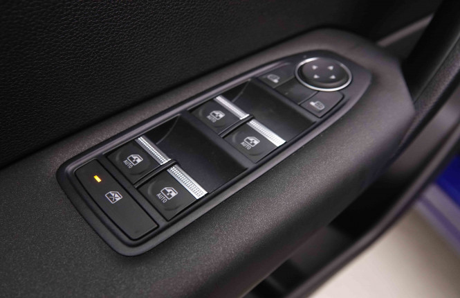 RENAULT_RENAULT_CAPTUR_2550848_19.jpg RENAULT_RENAULT_CAPTUR_2550848_19.jpg