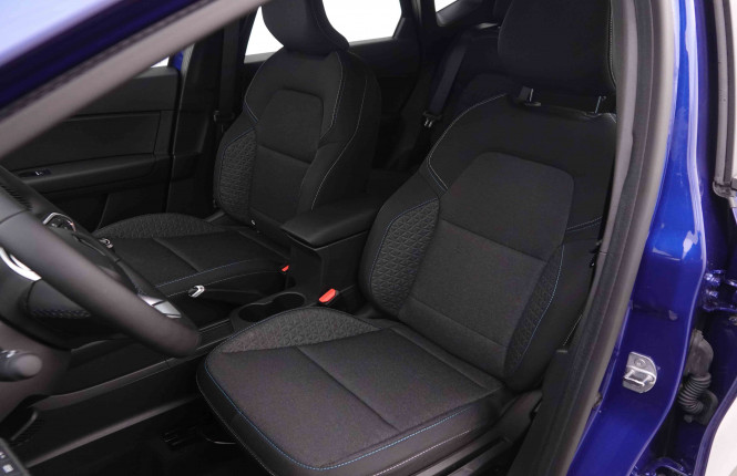 RENAULT_RENAULT_CAPTUR_2550849_6.jpg RENAULT_RENAULT_CAPTUR_2550849_6.jpg