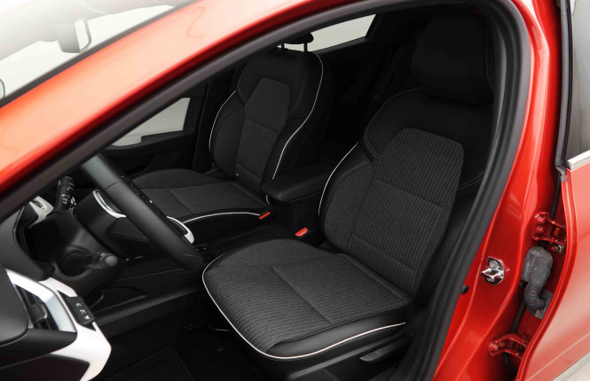 RENAULT_RENAULT_CLIO_2654440_6.jpg