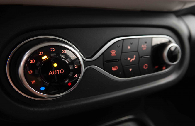 RENAULT_RENAULT_TWINGO_2549348_12.jpg