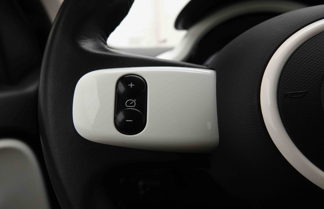 RENAULT_RENAULT_TWINGO_2549348_17.jpg