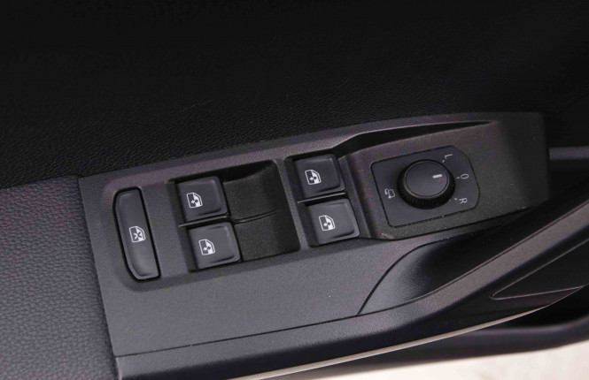 SEAT_SEAT_ARONA_2548291_19.jpg