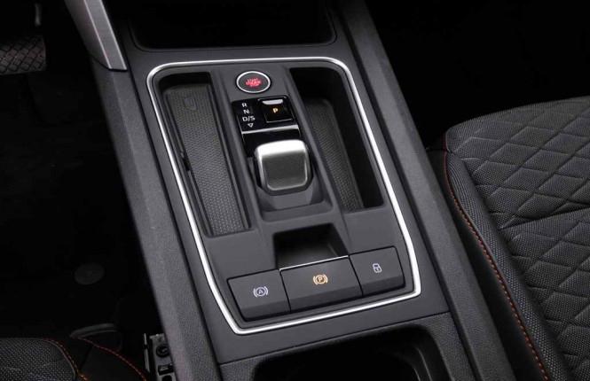 SEAT_SEAT_LEON_2547660_16.jpg