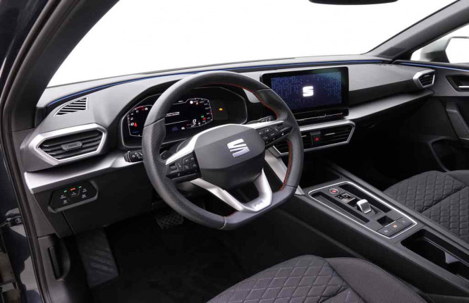 SEAT_SEAT_LEON_2547660_8.jpg