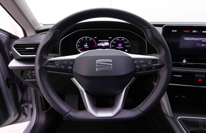 SEAT_SEAT_LEON_2547764_35.jpg