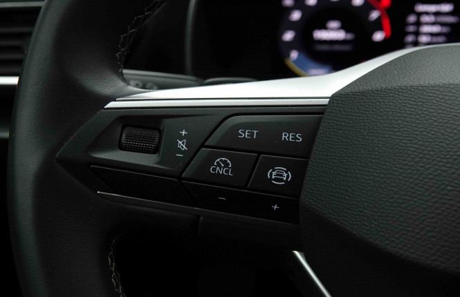 SEAT_SEAT_LEON_2654442_16.jpg