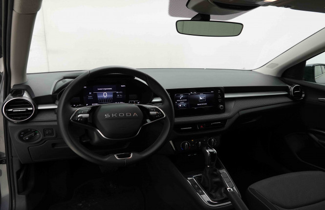 SKODA_SKODA_FABIA_2653236_7.jpg