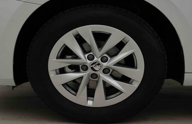 SKODA_SKODA_FABIA_2654329_20.jpg