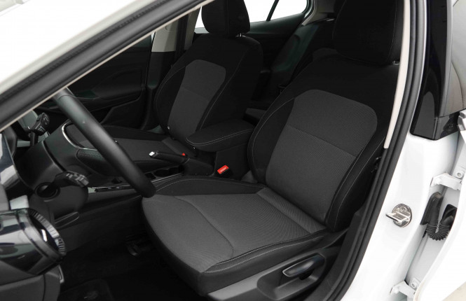 SKODA_SKODA_FABIA_2654329_6.jpg
