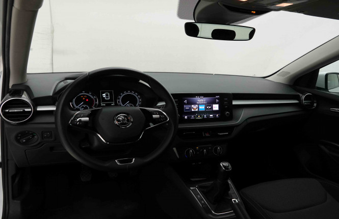 SKODA_SKODA_FABIA_2654329_7.jpg