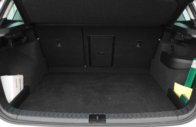 SKODA_SKODA_KAROQ_2653075_5.jpg SKODA_SKODA_KAROQ_2653075_5.jpg