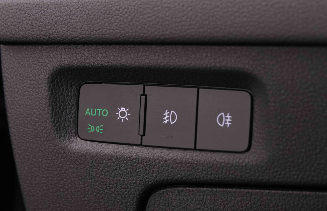 SKODA_SKODA_OCTAVIA_2548184_8.jpg