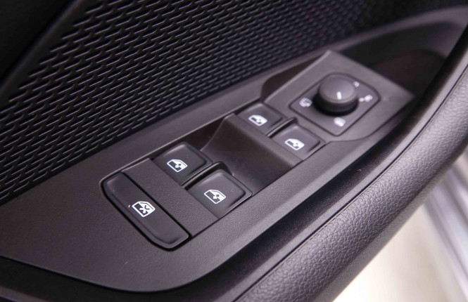 SKODA_SKODA_OCTAVIA_2549350_17.jpg