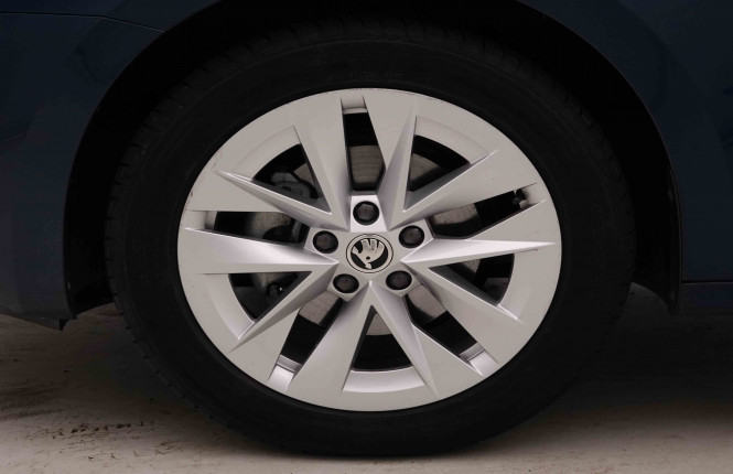 SKODA_SKODA_OCTAVIA_2551221_24.jpg SKODA_SKODA_OCTAVIA_2551221_24.jpg