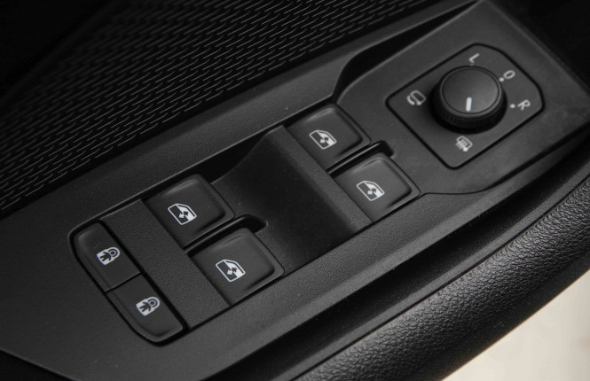 SKODA_SKODA_OCTAVIA_2654670_73.jpg