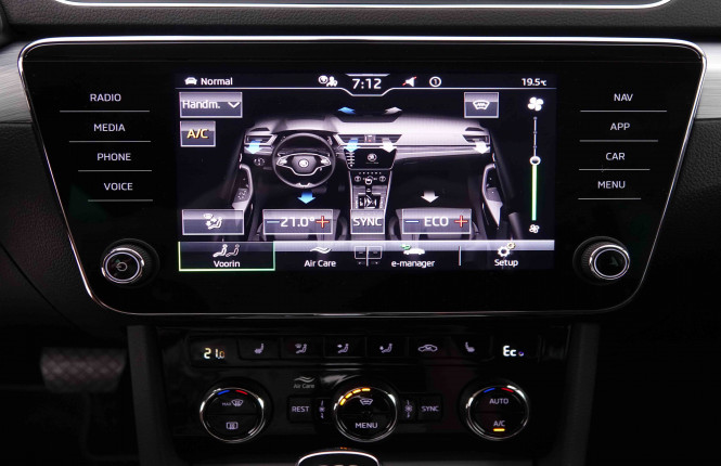 SKODA_SKODA_SUPERB_2548438_13.jpg