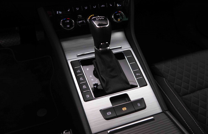 SKODA_SKODA_SUPERB_2548438_16.jpg