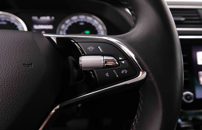SKODA_SKODA_SUPERB_2548438_19.jpg