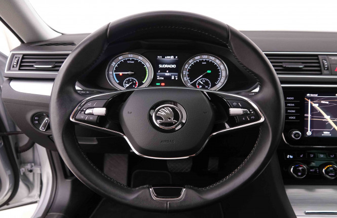SKODA_SKODA_SUPERB_2548438_9.jpg