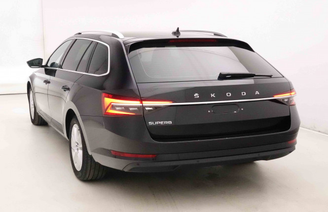 SKODA_SKODA_SUPERB_2550741_28.jpg