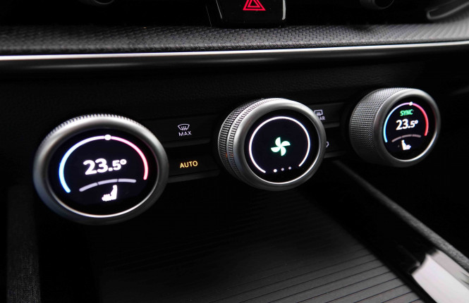 SKODA_SKODA_SUPERB_2551379_14.jpg SKODA_SKODA_SUPERB_2551379_14.jpg