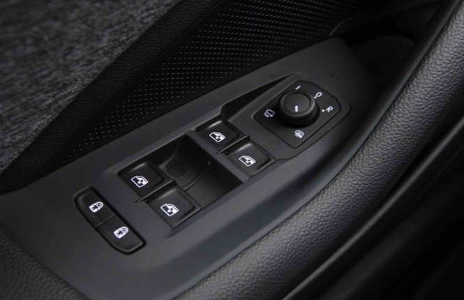 SKODA_SKODA_SUPERB_2551379_20.jpg SKODA_SKODA_SUPERB_2551379_20.jpg